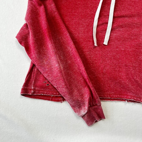 Colsie Women’s Red Distressed Cropped Hoodie Long Sleeve Worn Look Size XL - Picture 4 of 8